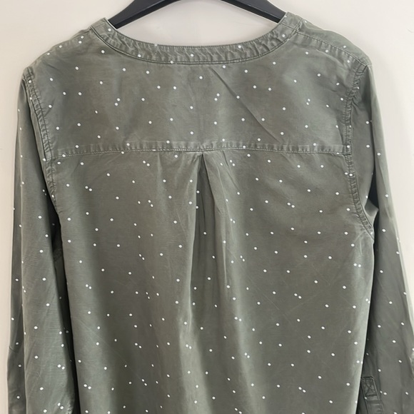 L.L. Bean long sleeve Tencel Lyocell v-neck top - Picture 5 of 6